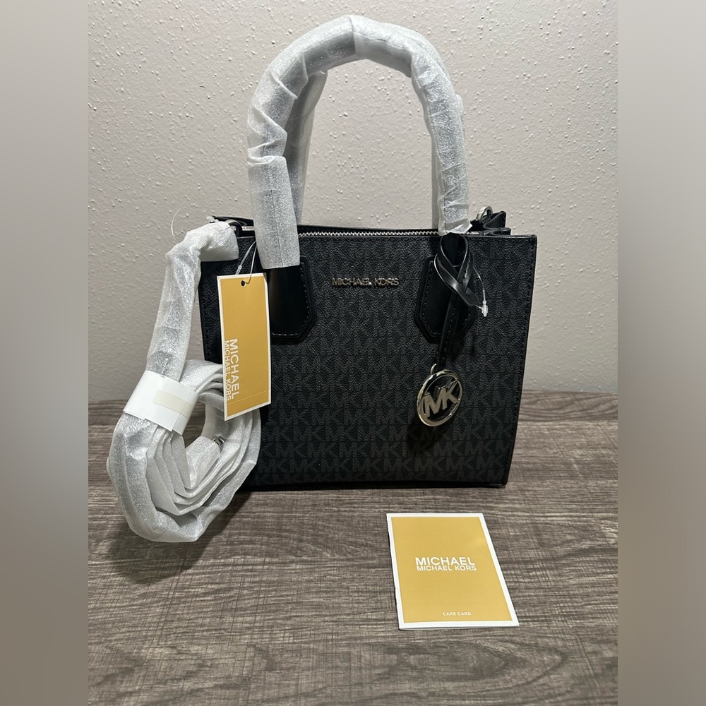 MICHAEL Michael Kors Mercer Messenger Leather Bag - NWT